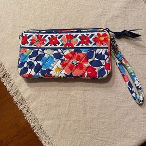 Vera Bradley Wristlet - Summer Cottage